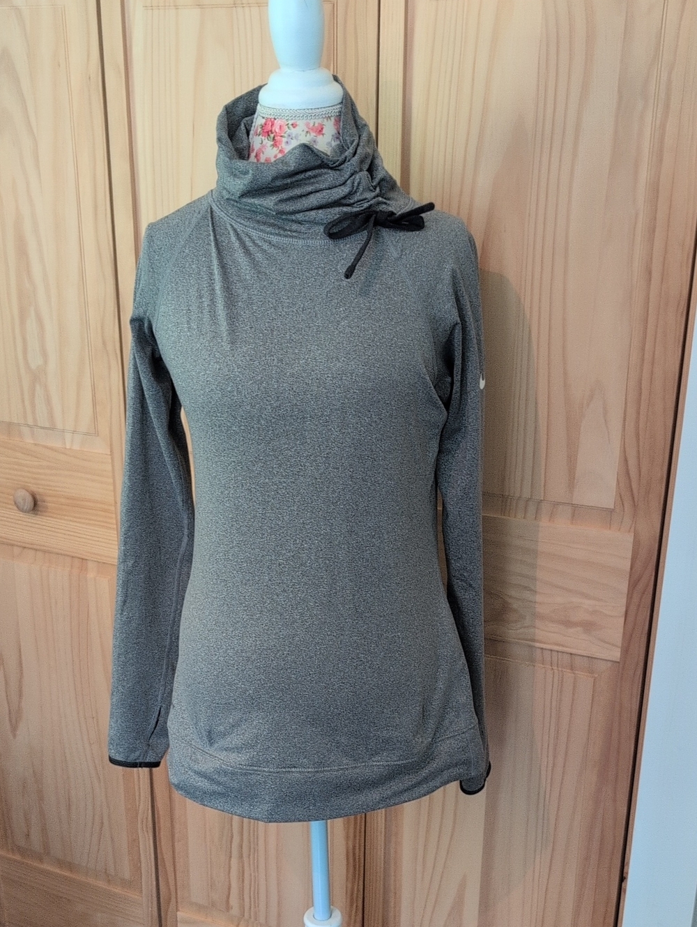Nike Women's Heather Gray Cowl-Neck Pullover Sweater